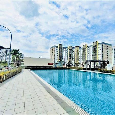 Setia Alam Islamic Homestay Shah Alam Exterior foto