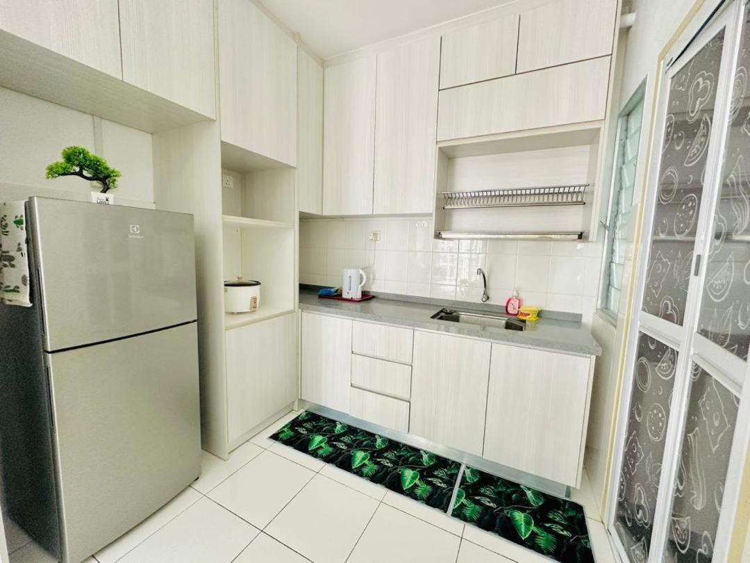 Setia Alam Islamic Homestay Shah Alam Exterior foto